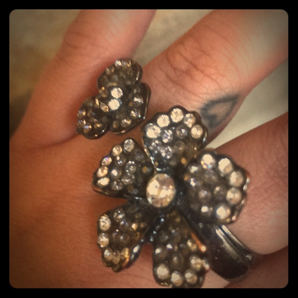 Double finger ring